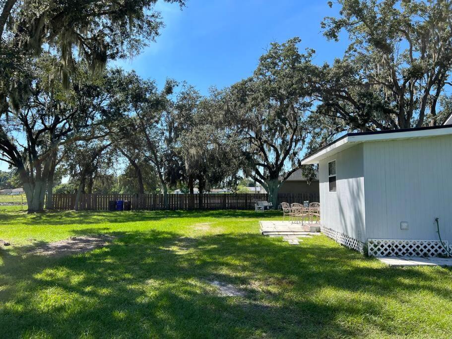 Holiday home In With Huge Backyard *