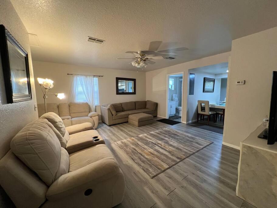 In With Huge Backyard * Kissimmee