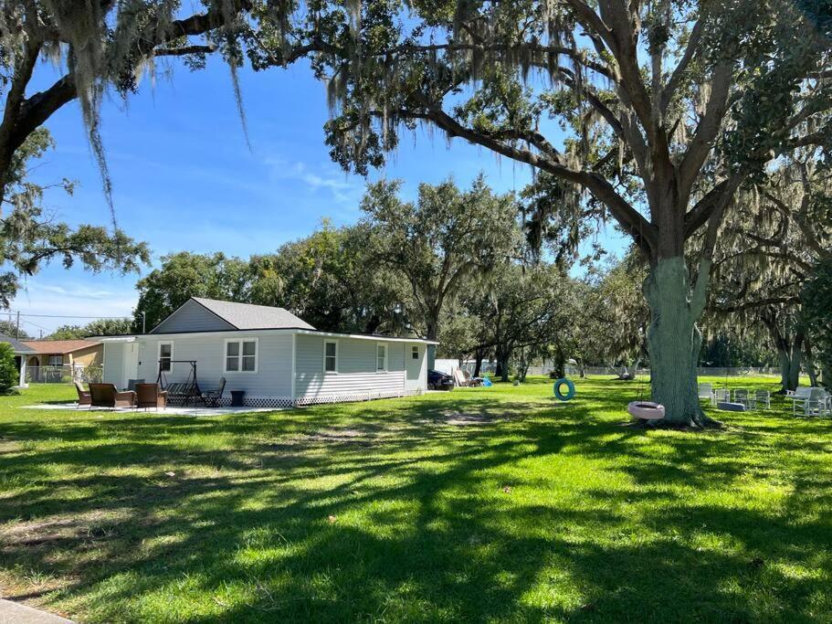 In With Huge Backyard Kissimmee